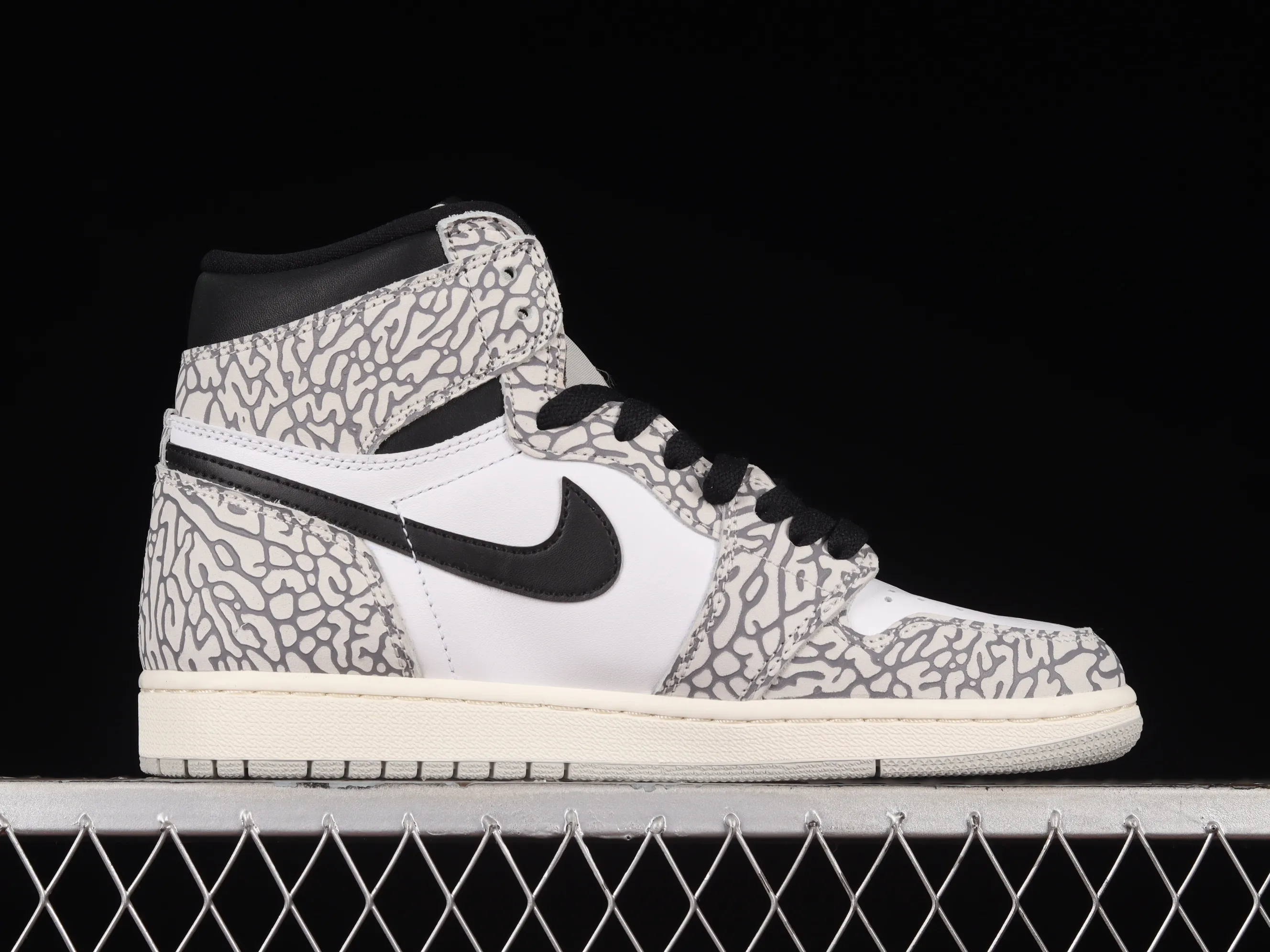 All categories Air Jordan Jordan series basketball shoes Air Jordan 1 High Air Jordan 1 High OG "White Cement" AJ1 Joe 1 elephant pattern high-top basketball shoes DZ5485-052